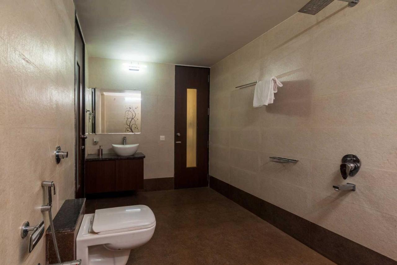 Luna Villa By Stayvista - Lakeside Charm With Terrace, Lush Lawn & Modern Decor Nashik Zewnętrze zdjęcie